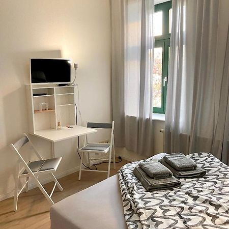 Studioapartment M15 Im Plagwitzer Szeneviertel Leipzig Bagian luar foto